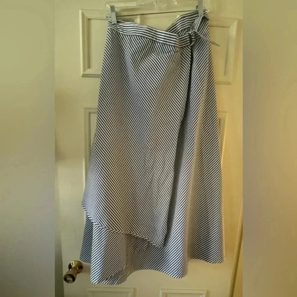 G.I.L.I. Dresses & Skirts - GILI Blue and White Striped A -Line Skirt.  22WP. NWT